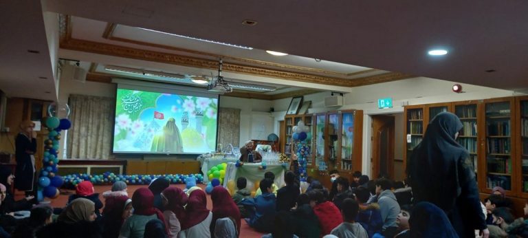 جشن کودکانه میلاد امام زمان در مرکز اسلامی انگلیس + گالری عکس