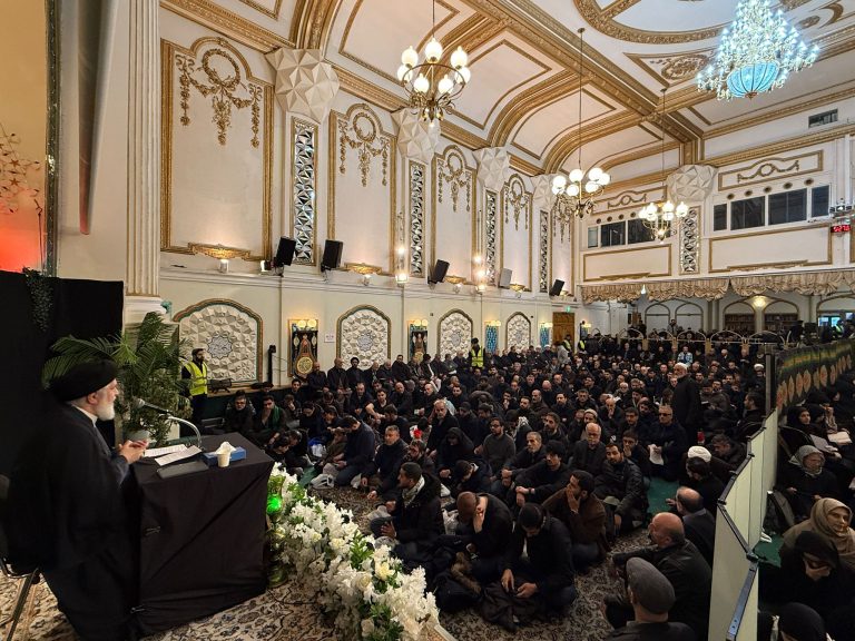 تبیین تداوم هدایت الهی در مراسم بزرگداشت شهادت مرجع بزرگ حضرت آیت الله خامنه ای در مرکز اسلامی انگلیس- 2026