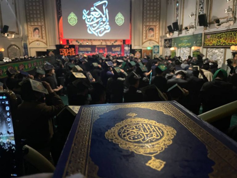 نیم نگاهی به راز و نیاز در لیالی قدر از قاب دوربین مرکز اسلامی انگلیس- 2026