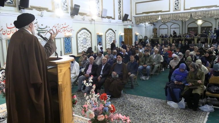 طنین عطر رضوی در مراسم جشن میلاد با سعادت حضرت ثامن الحجج درمرکز اسلامی انگلیس – 2026